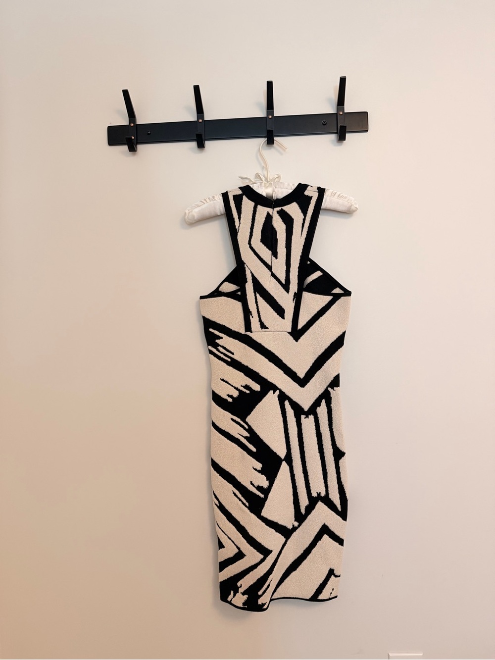 Ronny Kobo Black & Cream Graphic Midi Dress - Picture 2 of 5